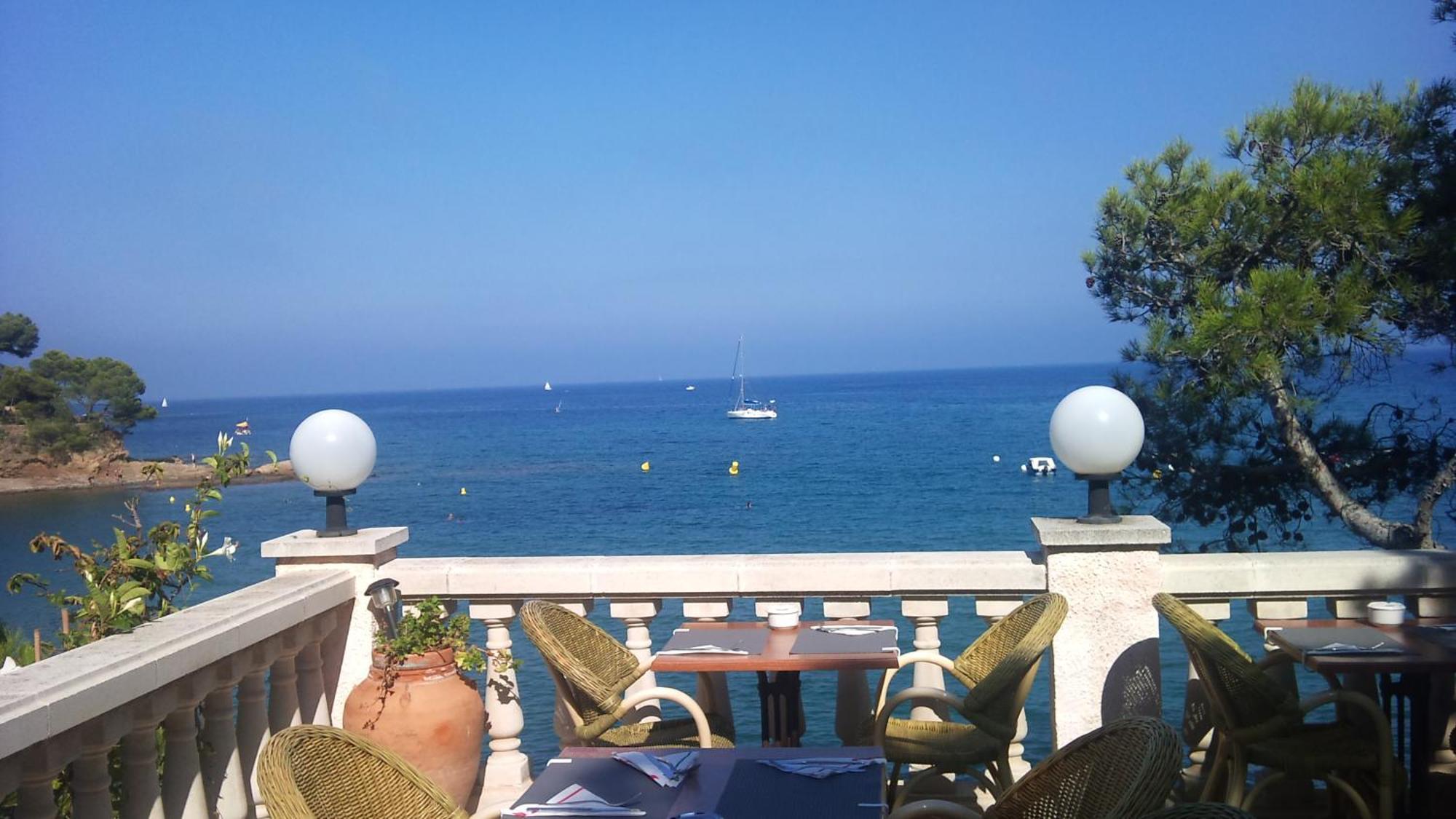 Llança Hotel Grifeu מראה חיצוני תמונה